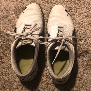 Men’s Puma cleated golf shoes